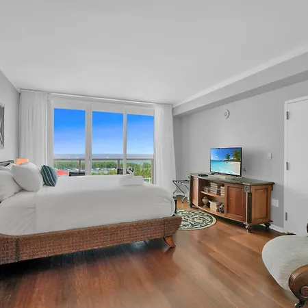 Astonishing Sea View Studio In Grove